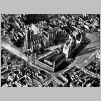 Ieper,National Geographic Society - scan of the National Geographic Magazine, Volume 31 (1917), page 337, Wikipedia.jpg